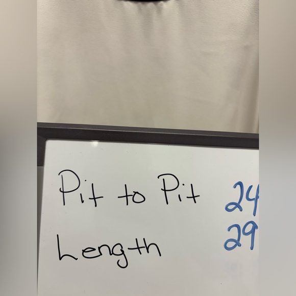 4 for $25 🍒 Michel Studio Elegant Black and White Sleeveless Top - Picture 6 of 6